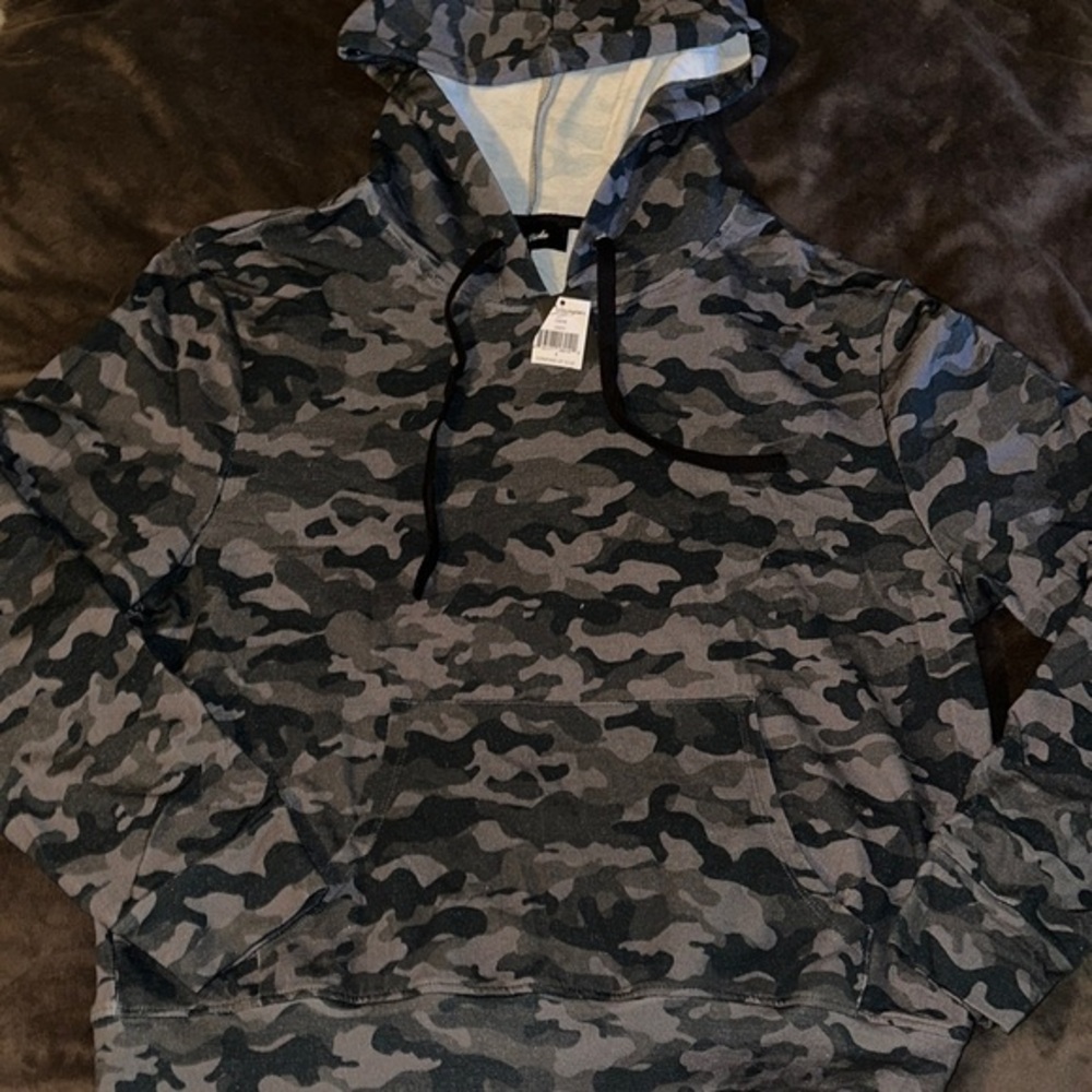 Lea & Viola Gray and Black Camouflage Hoodie